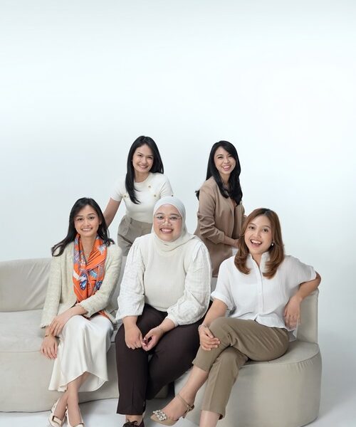 about us - Team Photo 1